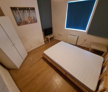 4 bedroom house share to rent - Photo 2