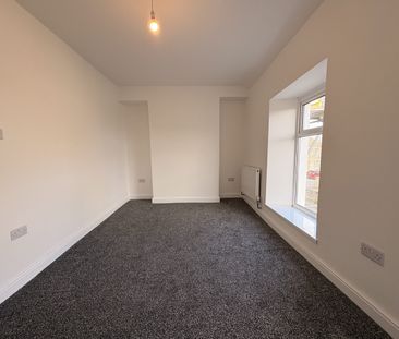 Waun y Pistyll, Treboeth - Photo 2