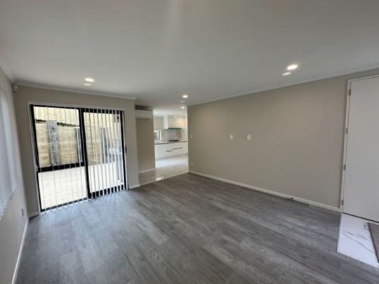 This Property is a Must to View&excl; - Photo 1