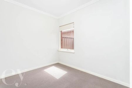 “LOW MAINTENANCE LIVING!” - Photo 3