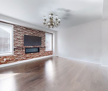 For Lease - 5 Blazing Star Street, East Gwillimbury, Ontario - Photo 5