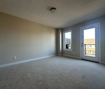 For Lease - 118 Ryan Reynolds Way, Orleans - Cumberland and Area, O... - Photo 4