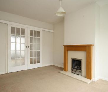 4 bedroom semi-detached house to rent - Photo 5