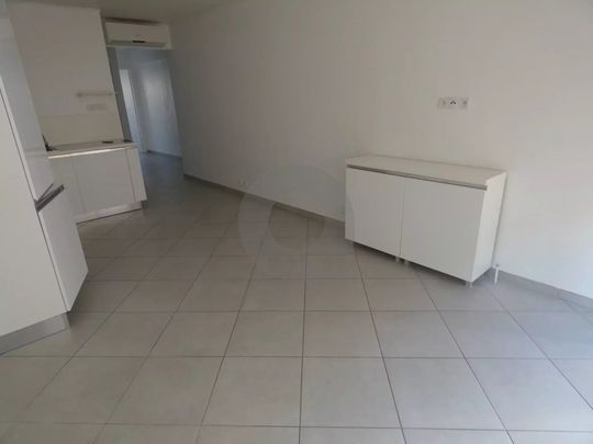 Location Appartement 3 pièces 49m² ROQUEBRUNE CAP MARTIN 06190 - Photo 1