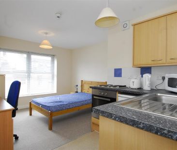 Studio to rent - Photo 2