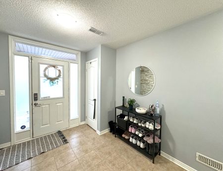 For Lease - 26 Larson Peak Road, Caledon, Ontario - Photo 3