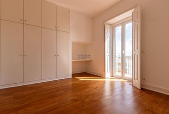 Apartamento T4 em Lisboa
