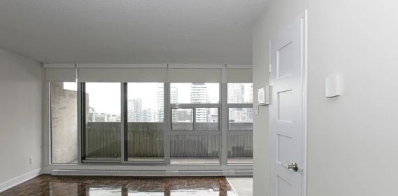 33 Isabella Street - Photo 2