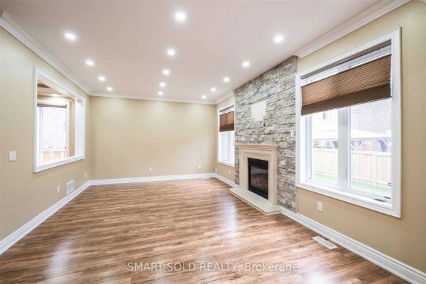 49 Garyscholl Road #Upper - Photo 1