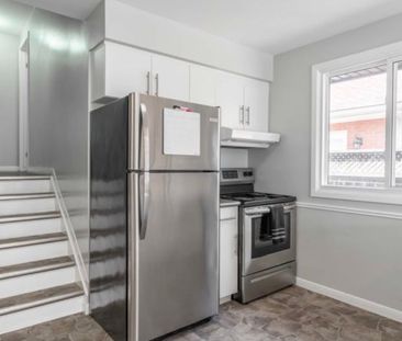 For Lease - 82 Emery Street, London South, Ontario - Photo 4