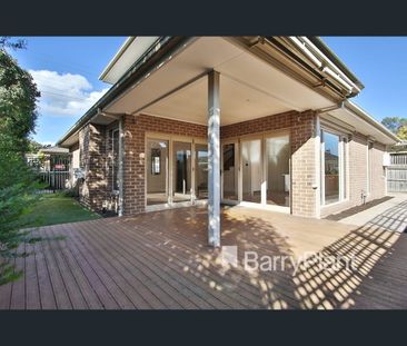 22 Devon Drive, Doncaster East, Vic 3109 - Photo 2
