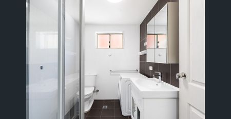Modern 2-Bedroom Apartment in a Prime Narwee Location! - Photo 4