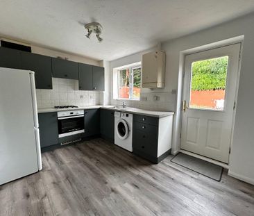 2 bedroom semi-detached house to rent - Photo 4