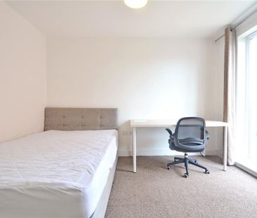 6 bedroom semi-detached house to rent - Photo 6