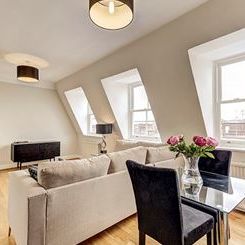 Stunning Apartment for Rent in Kensington, London – 2 Double Bedrooms, Modern Kitchen, Luxury Living - Photo 1