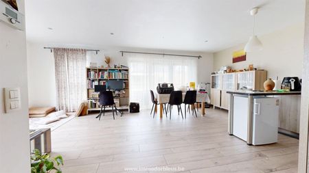 WAREMME – TB appartement 2 ch, 2 terrasses et parking. - Loyer: 875,00 € / mois - Photo 3