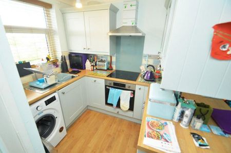 1 bedroom flat to rent - Photo 3