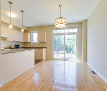 For Lease - 2413 Whistling Springs Crescent, Oakville, Ontario - Photo 6