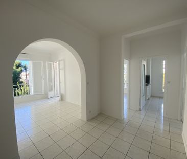 Location Appartement 3 pièces 67m² NICE 06000 - Photo 2