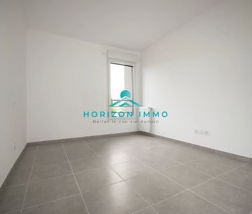 Location Appartement 2 pièces 42m² ST LAURENT DU VAR 06700 - Photo 3