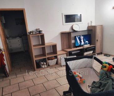 Location Appartement 2 pièces 44m² CABASSE 83340 - Photo 1