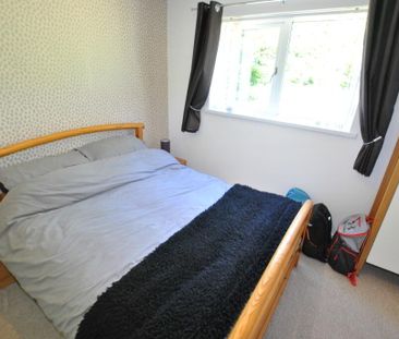 7 Regent Court, Dundonald, BT16 1HU - Photo 3