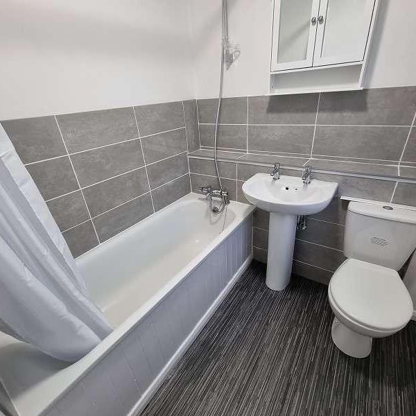 Linnet Close, Wellingborough, Northamptonshire, NN8 - Photo 1