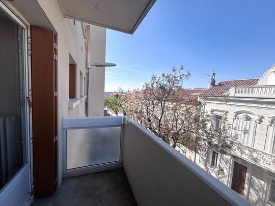 Location Appartement 2 pièces 39m² TOULON 83000 - Photo 1