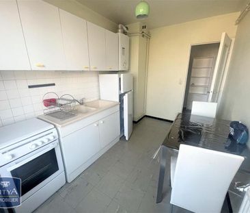 Location Appartement 2 pièces 31m² CLERMONT FERRAND 63100 - Photo 2