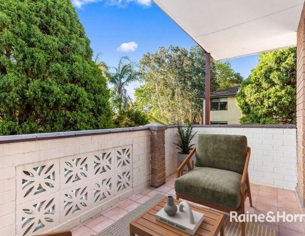 Rear of Black Two Bedroom Apartment - Photo 1