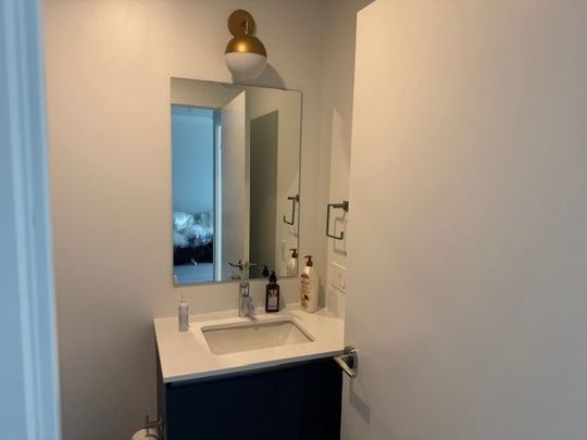 For Lease - 395 Dundas Street Unit# 425, Oakville, Ontario - Photo 1