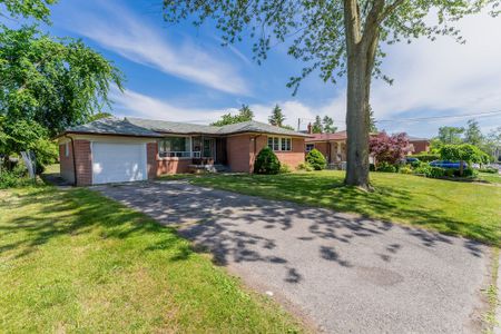 For Lease - 227 Church Street, Richmond Hill, Ontario - Photo 4