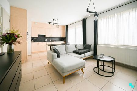 Appartement met ruim terras nabij centrum Oostrozebeke - Photo 2