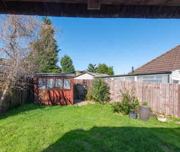 2 bedroom semi-detached bungalow to rent - Photo 4