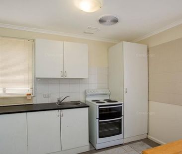 26 Sue Crescent, West Tamworth NSW 2340 - House For Rent | Domain - Photo 3
