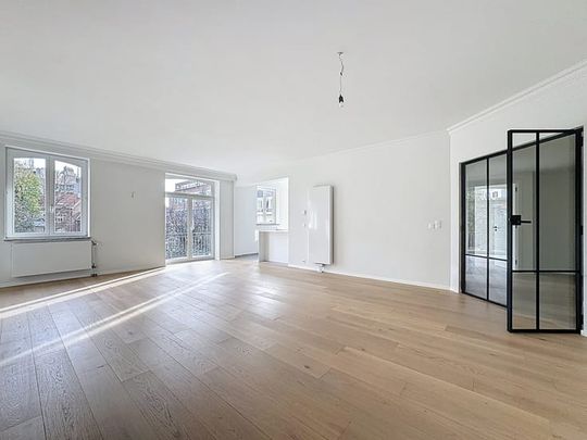 Appartement te huur - Photo 1