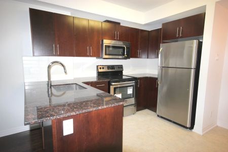 For Lease - 242 Rideau Street Unit# 403, Lower Town - Sandy Hill, Ontario - Photo 3