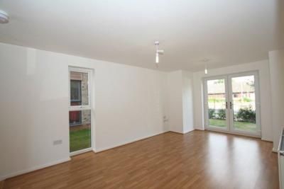 Lawrence Weaver Road, Cambridge, Cambridgeshire, CB3 0GX - Photo 3