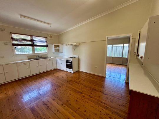 FAMILY HOME IN THE HEART OF TORONTO - Photo 1