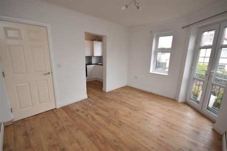 Downham Court, Downham Road South, Heswall - Photo 2