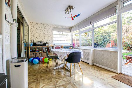 3 bedroom terraced house to rent - Photo 2