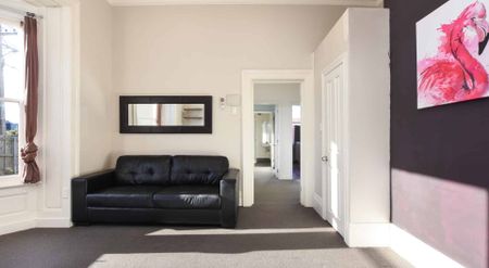 Well Positioned Flat - Photo 2