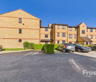 Lowestoft Drive, Slough, Berkshire,SL1 - Photo 4