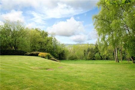 A comfortable and stylish five bedroom family home with wonderful views over the Stonor Valley, offering a maintained garden and is situated within close proximity of Henley-on-Thames. - Photo 4