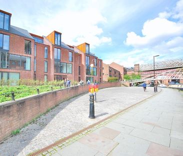 1 Bed Flat, Canal Wharf House, M15 - Photo 1