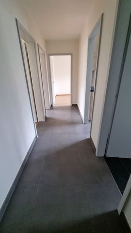 Appartement rénové de 3.5 pièces au rez-de-chaussée à Bassecourt - Photo 4