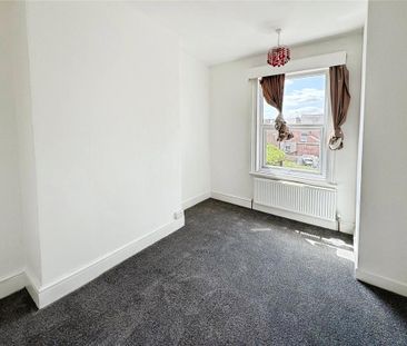 3 bedroom maisonette to rent - Photo 3