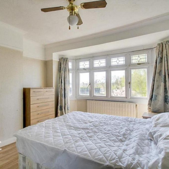 1 bedroom in a house share to rent - Photo 1