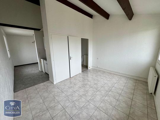 Location Appartement 1 pièce 27m² POITIERS 86000 - Photo 1