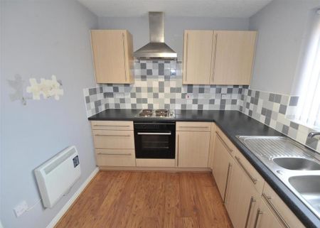 2 bedroom apartment to rent - Photo 2